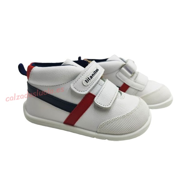 Botín deportivo respetuoso de Titanitos