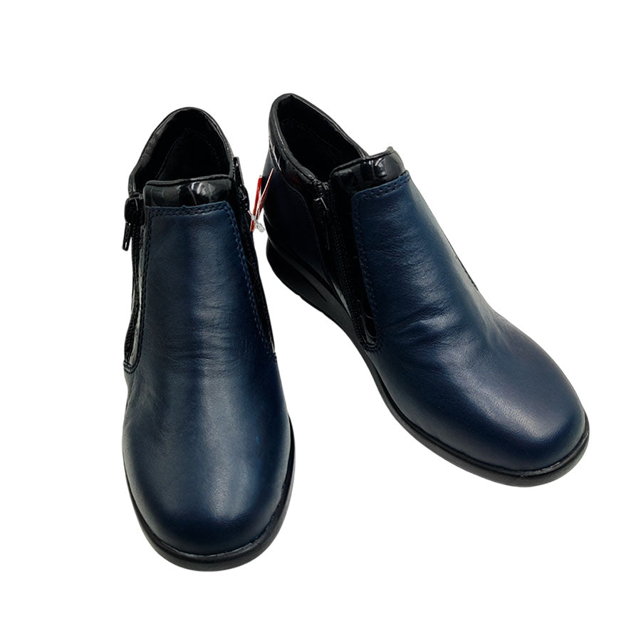 Botin azul marino de piel con cremalleras Rieker