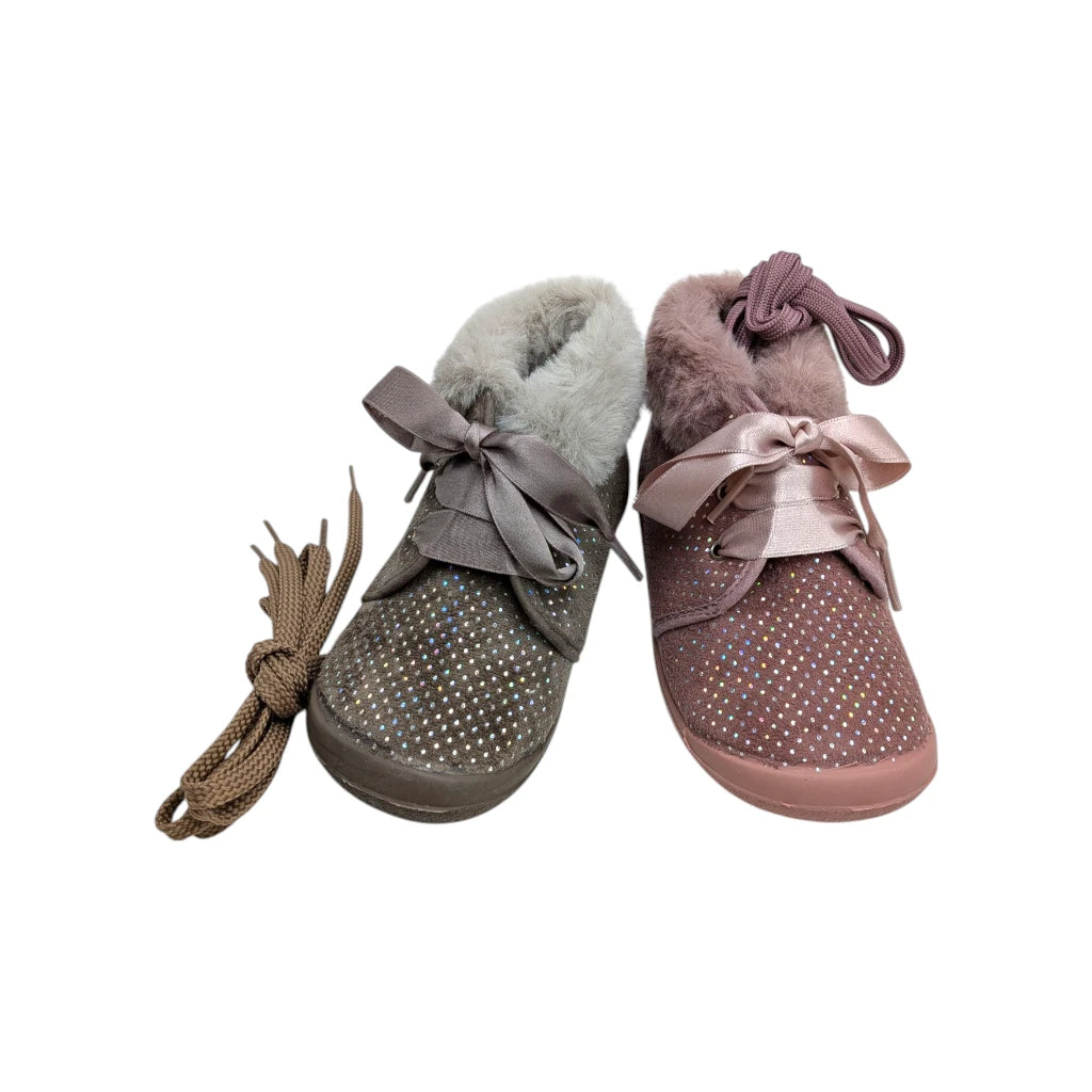 Par de botines infantiles de abrigo con brillantes en tono taupe y rosa Vul-Peques.