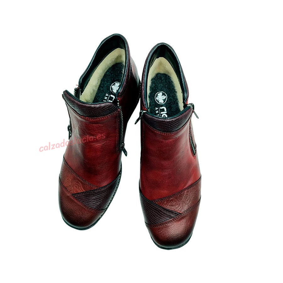Botín de piel con cremalleras Rieker en burdeos