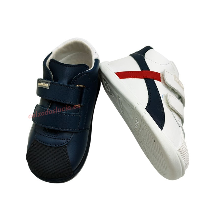 Botín deportivo respetuoso primeros pasos Titanitos