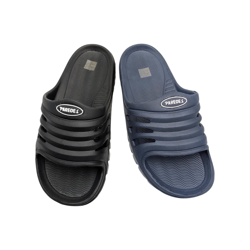 Pareja de chanclas de pala para hombre marca Paredes en color marino y negro.