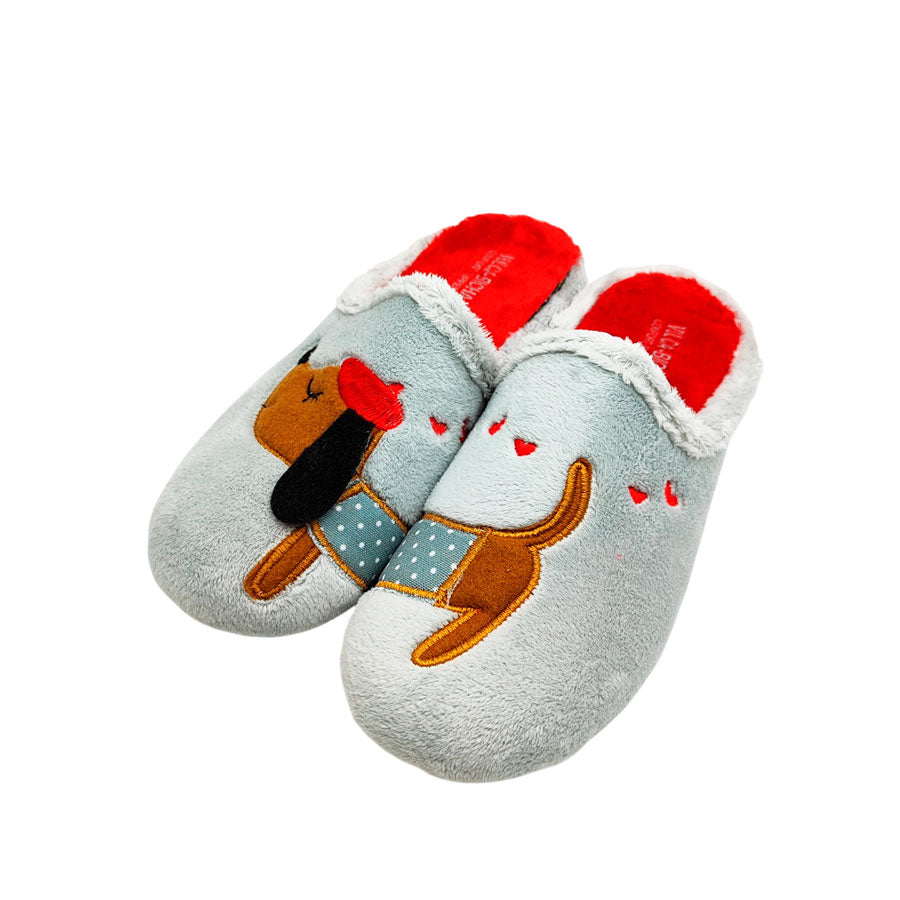 Divertida zapatilla de fieltro con perro salchicha