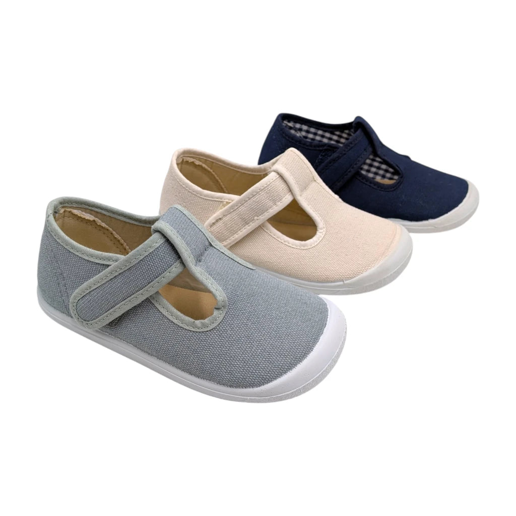 Lona pepito de niño con velcro y horma respetuosa, marca Vul-Peques