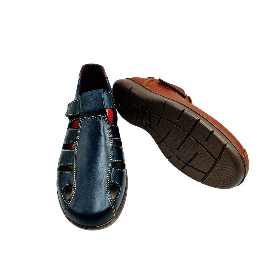 Sandalia de velcro cerrada de Luisetti