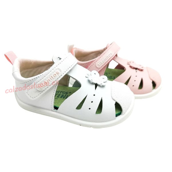 Sandalia en blanco y rosa con puntera reforzada Titanitos