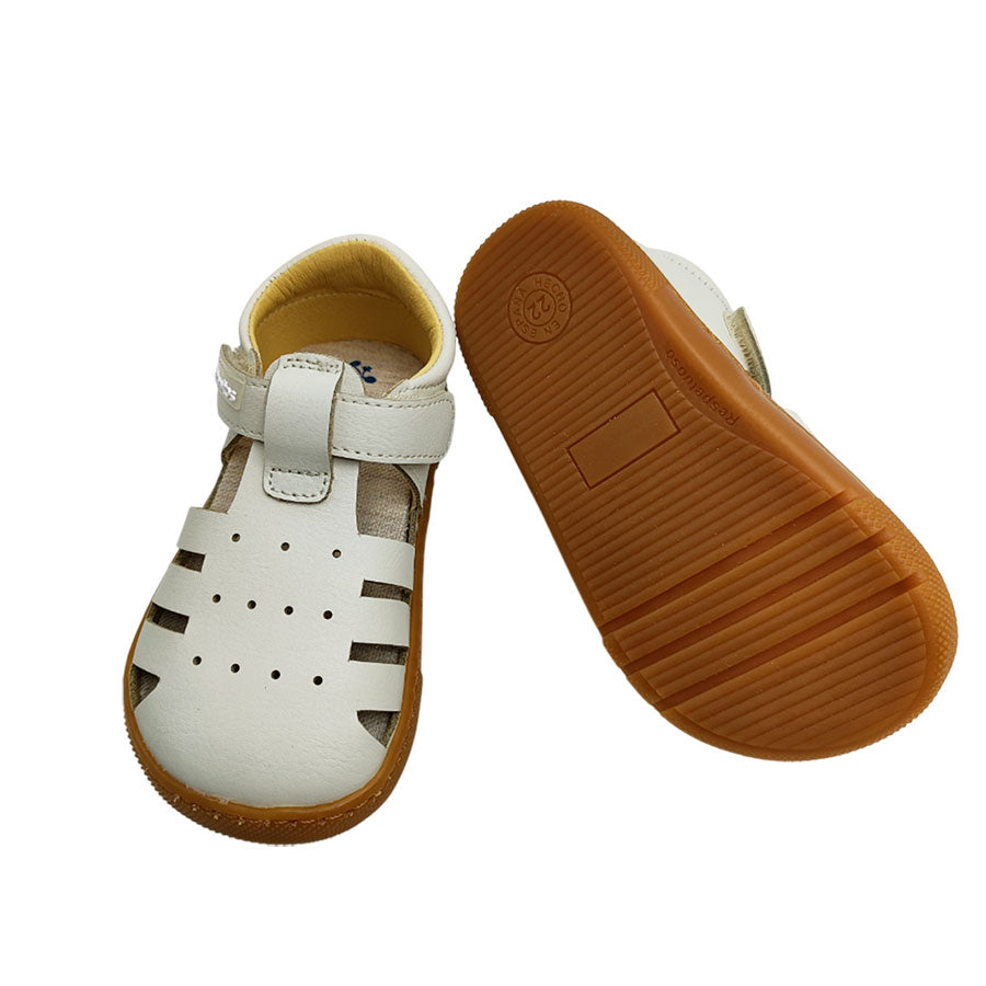 Sandalia puntera cerrada respetuoso Titanitos niños