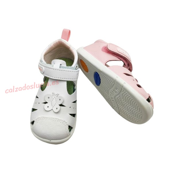 Sandalia de niña con puntera por Titanitos