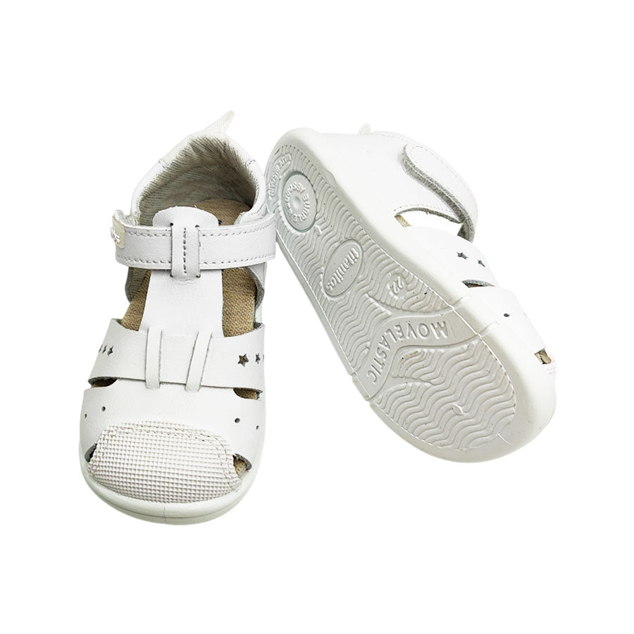 Sandalia cerrada para bebés de Titanitos