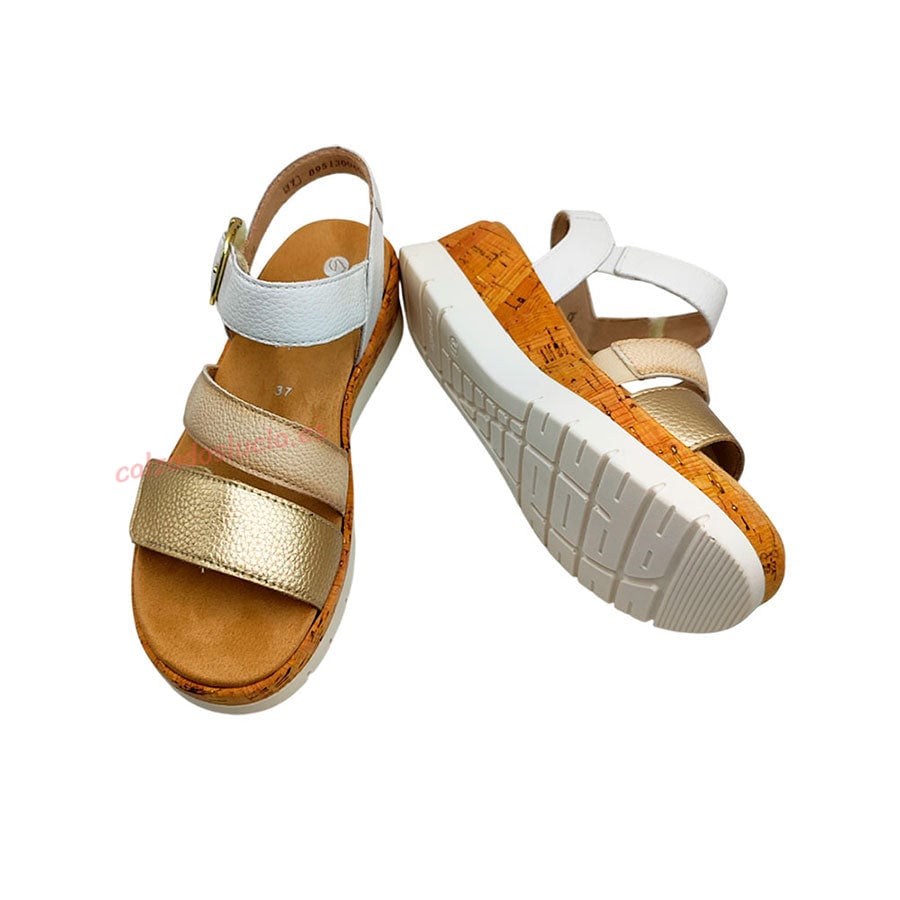 Sandalia de plataforma Remonte