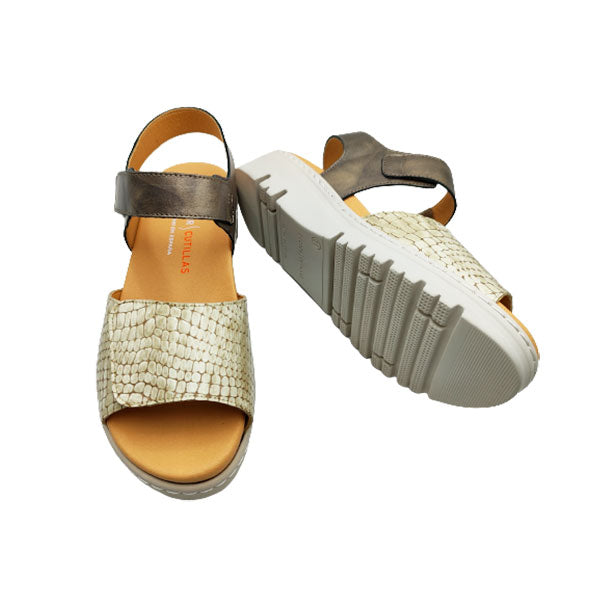 Sandalia de velcro y plantilla Doctor Cutillas