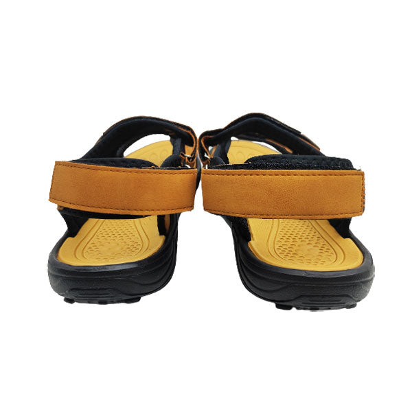 Sandalia con 3 velcros de Beppi