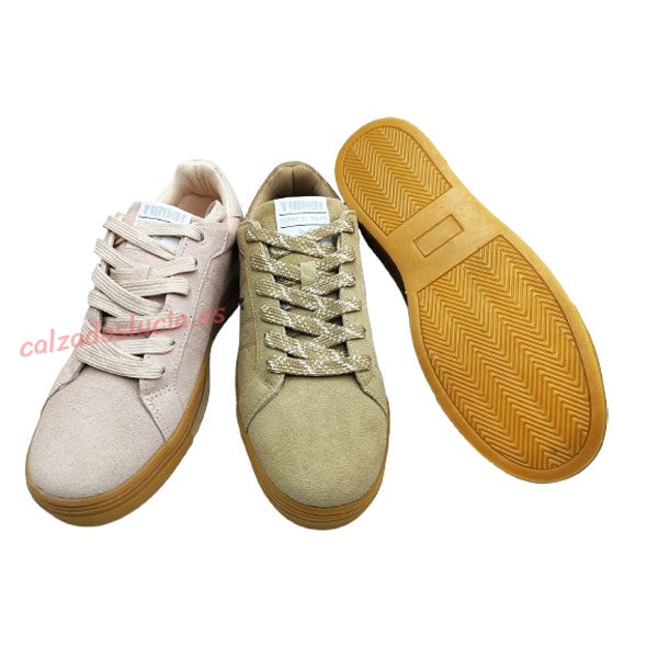 Un toque de elegancia para tus pies más jóvenes