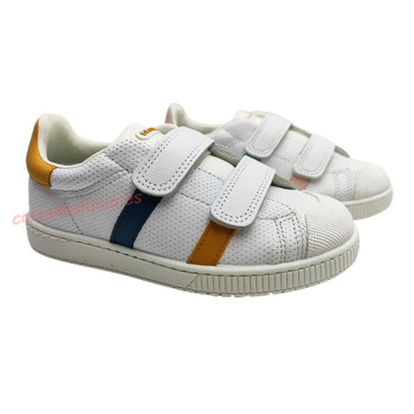 Zapatilla picada de verano de Titanitos