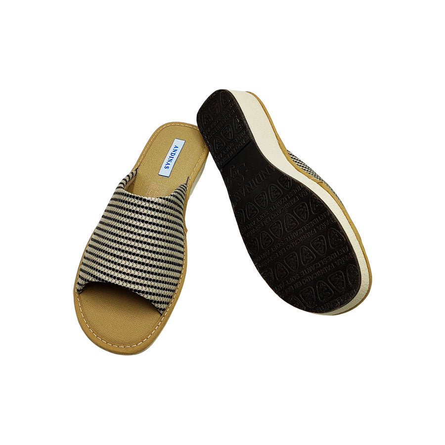 Zapatilla de casa cuña baja Andinas