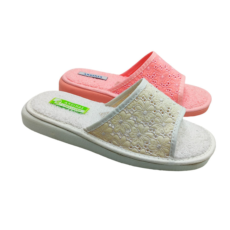 Chinela bordada y calada punta descubierta Andinas
