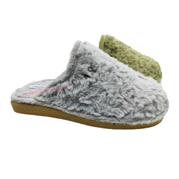 Zapatilla de casa Andinas en gris para mujer