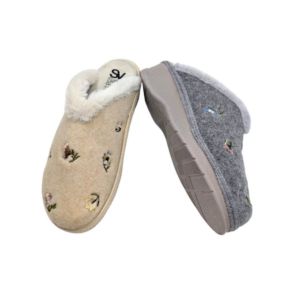 Vista lateral y suela con cuña confortable de las zapatillas de casa Salvi Confort.