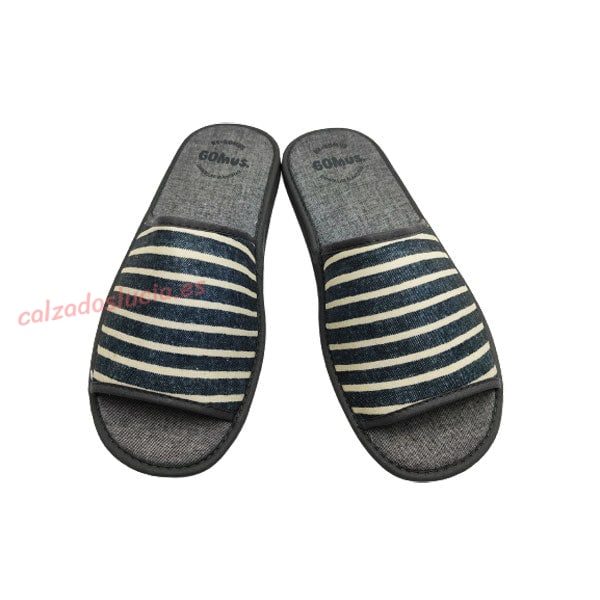 Zapatilla casa rayas de Gomus