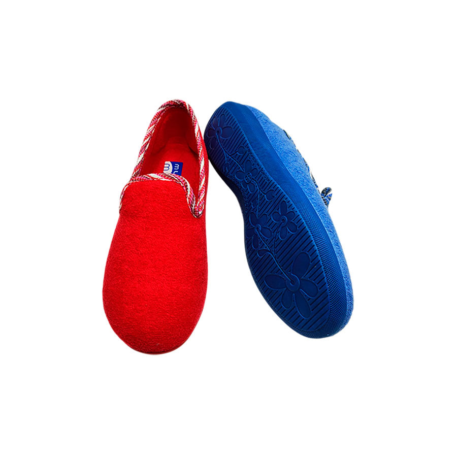 Zapatilla de casa rizo cerrada de Muro