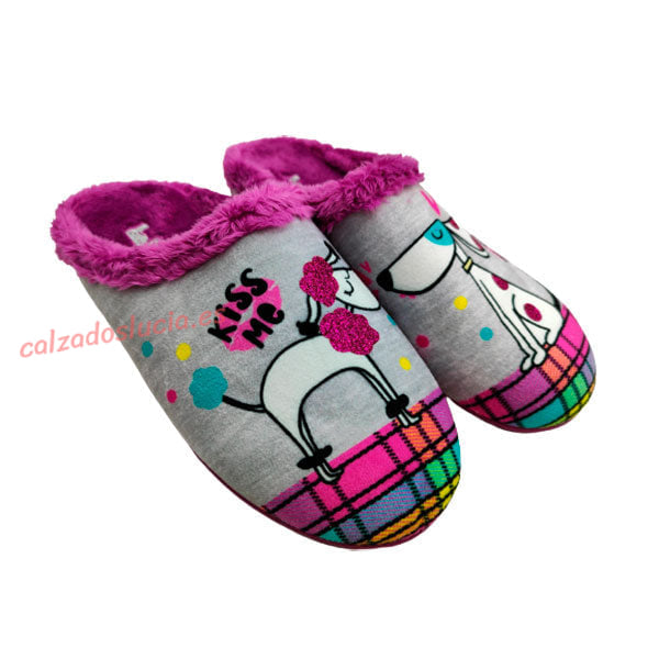 Zapatilla casa de perritos para niña para invierno