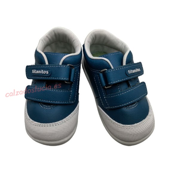 Zapatilla blandita con bandas y puntera deTitanitos