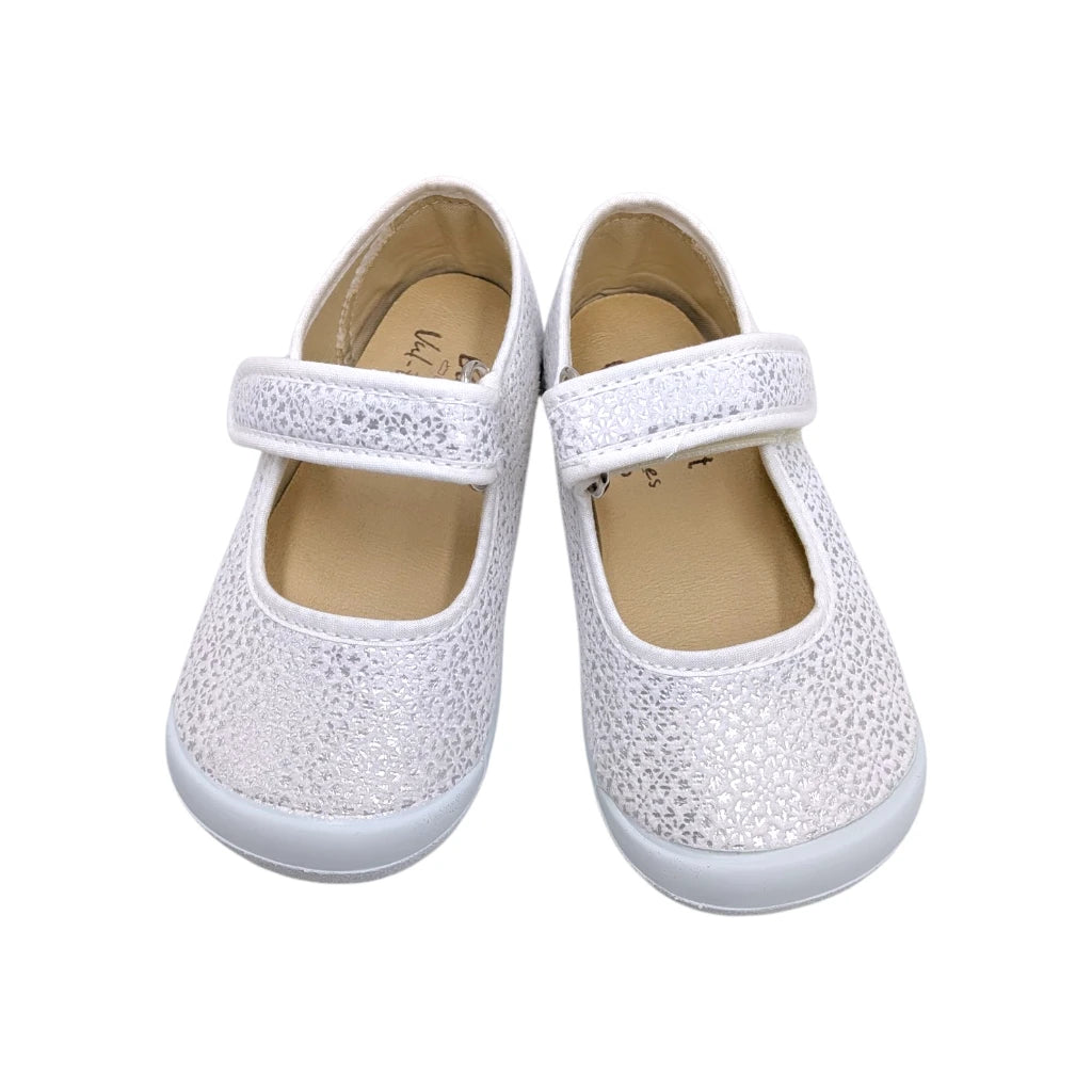Zapato respetuoso niña blanco brillo puntera ancha