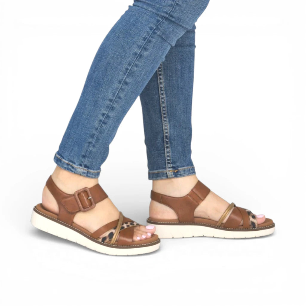 Sandalias Remonte con plantilla extraíble y velcro