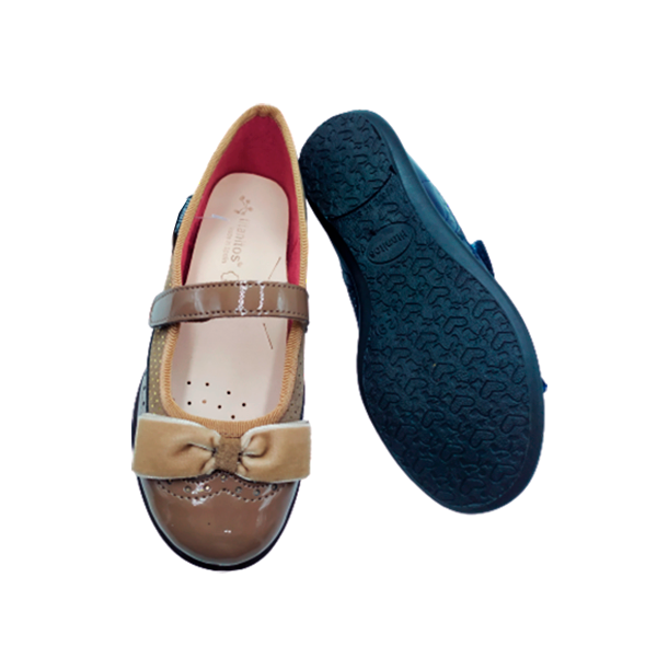 Bailarina de niña en charol Titanitos