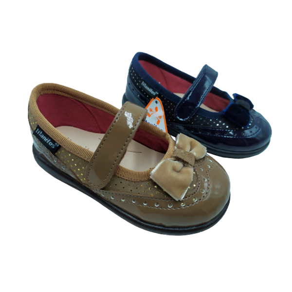 Bailarina de charol con lazo de terciopelo