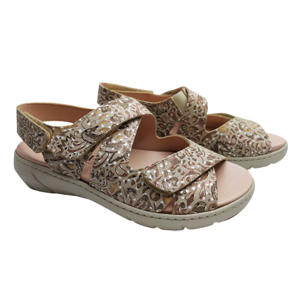 Sandalia con velcros ancho especial