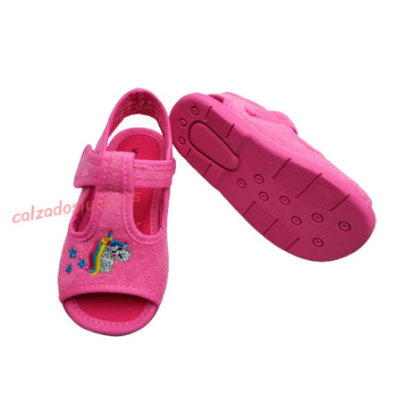 Sandalia de casa para bebé en fucsia