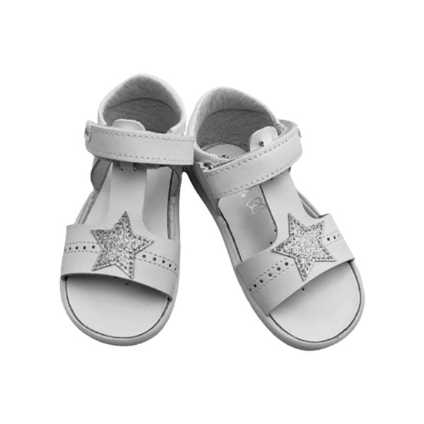 Sandalia Titanitos con talón cerrado