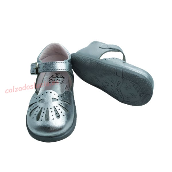 Sandalia puntera cerrada en plata Titanitos