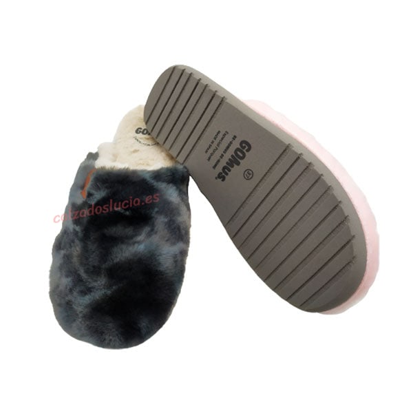 Zapatilla de casa muy abrigada para mujer