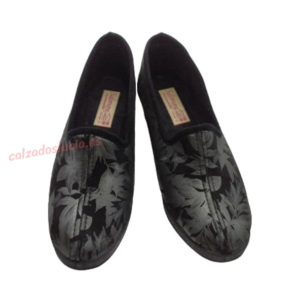 Zapatilla Salemera de cuña baja en estampado de hojas