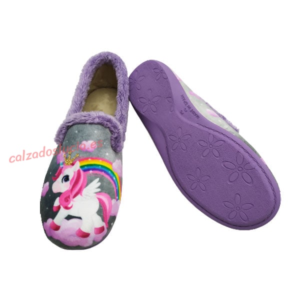 Zapatilla de casa para niña con unicornio