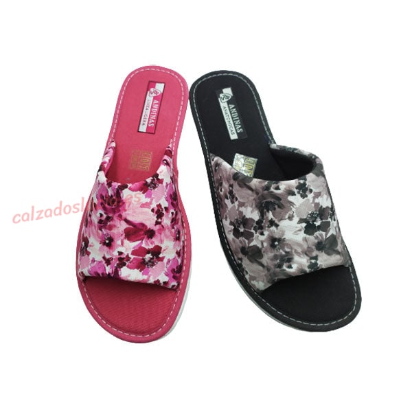Zapatilla casa muy ligera y con cuña Andinas