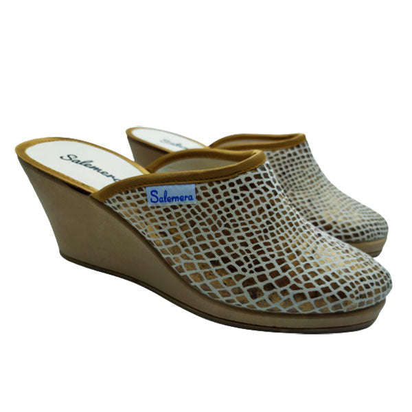 Zueco alto de Salemera en oro para verano