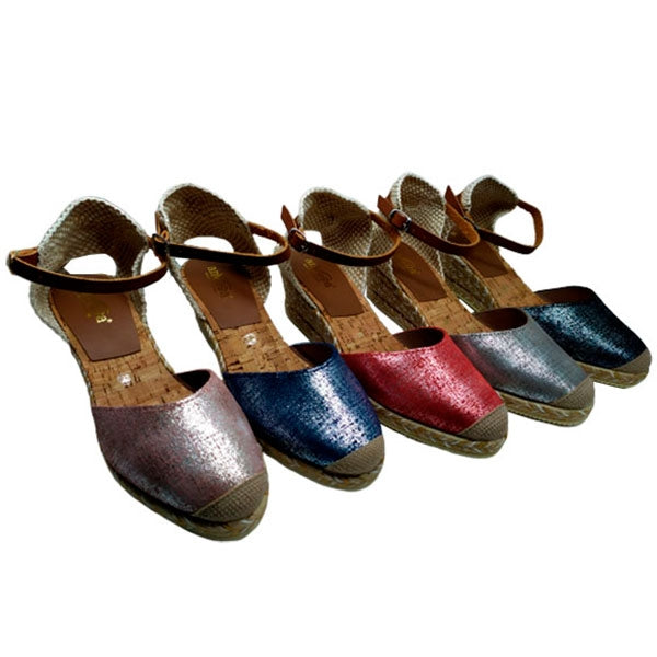 Sandalia de cáñamo de piel en colores metalizados