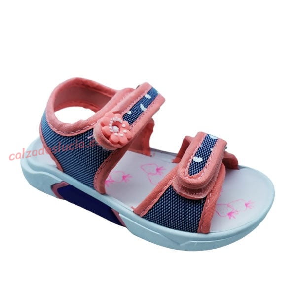 Sandalia playera para niña de Beppi