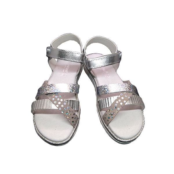 Sandalia tiras plateadas de Titanitos