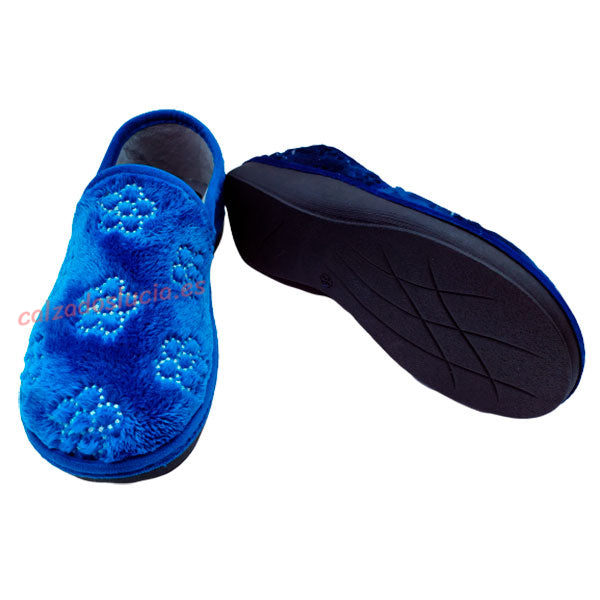 Zapatilla de terciopelo acolchada