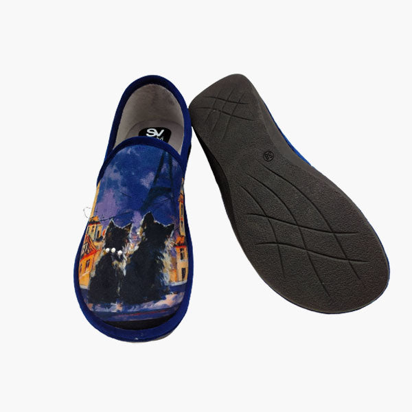 Zapatilla gatitos en la noche