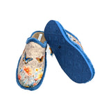 Vista de la suela ligera y antideslizante de las zapatillas de casa Andinas mariposas 413.
