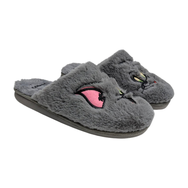 Pantuflas de estar por casa gris de pelo suave con bordado de carita de gato destalonadas.