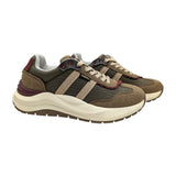 Zapatillas casuales de hombre Paredes Inazares en color marrón, oliva y detalles burdeos.