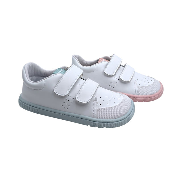 Zapatilla blanca con velcro Titanitos barefoot