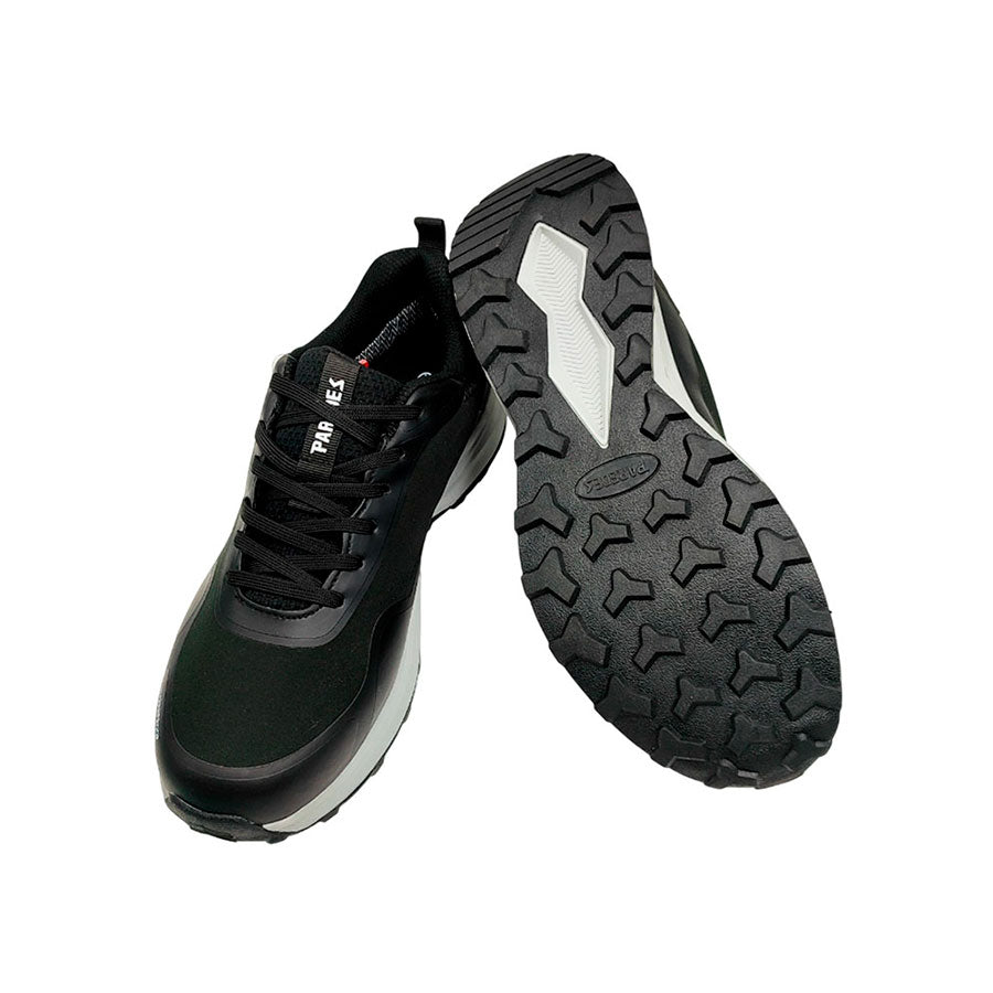 Deportivo impermeable en negro Paredes