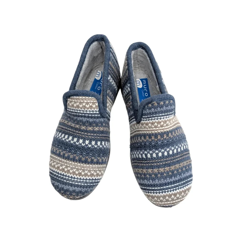 Detalle del estampado geométrico estilo nórdico en tejido de punto para zapatillas Muro